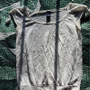 Gap white short sleeve top SZ s